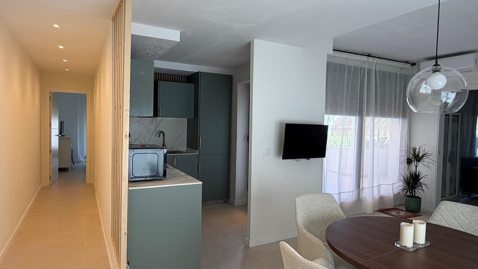 Jardines del Puerto - Brand New 2BD apartment with parking, wifi & pool Apartment in Marbella