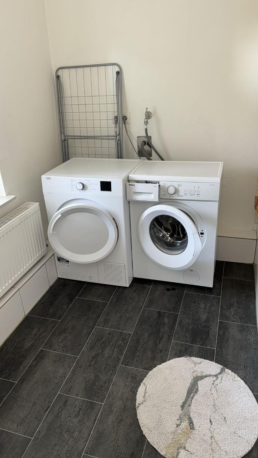 Bathroom, washing machine
