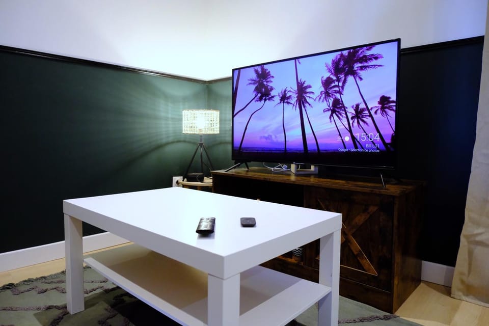 Communal lounge/ TV room, TV and multimedia