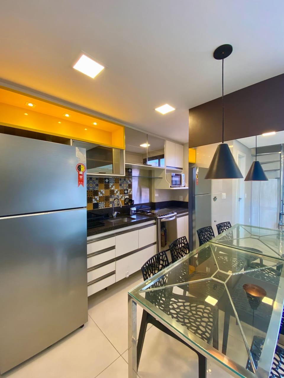 Kitchen or kitchenette, Dining area, oven, stove