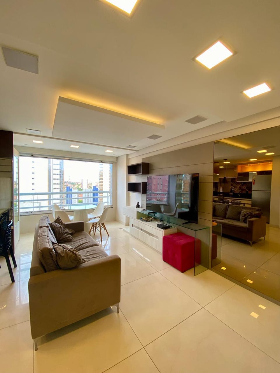 Communal lounge/ TV room, TV and multimedia, Kitchen or kitchenette, Living room, Seating area, Evening entertainment