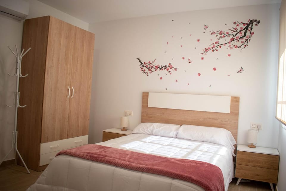 Bed, Photo of the whole room, Bedroom, wardrobe