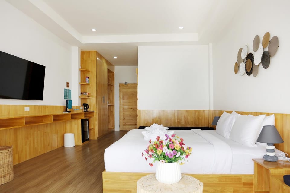 Ibiza Beach Club Koh Tao Hotel in Ko Tao