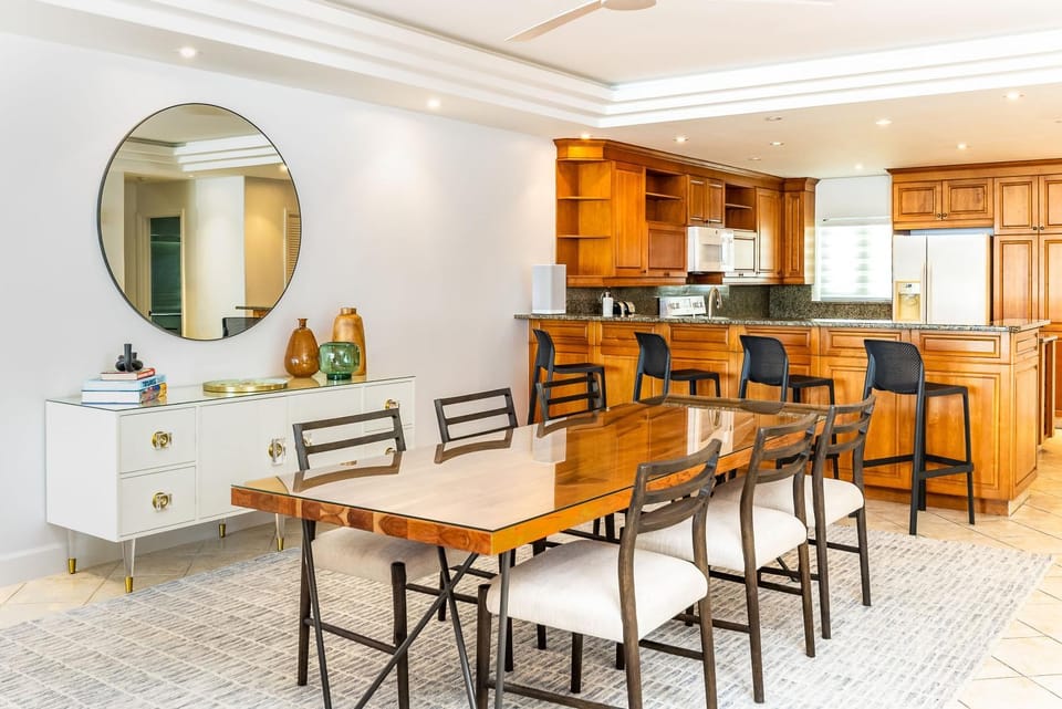 Dining area, kitchen