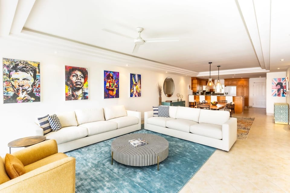Living room, Dining area