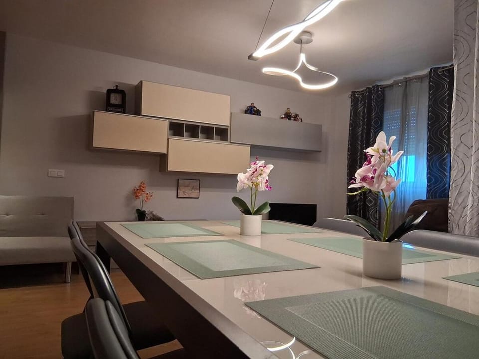 Duplex con garaje en Pielagos C27A01 by R2R Consulting Apartment in Cantabria