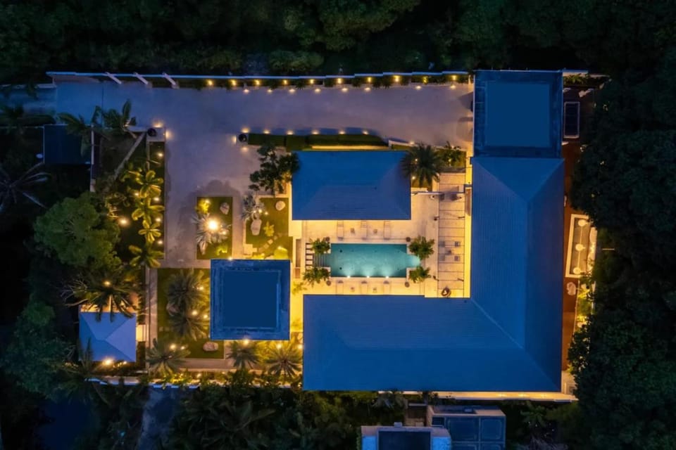 Property building, Night