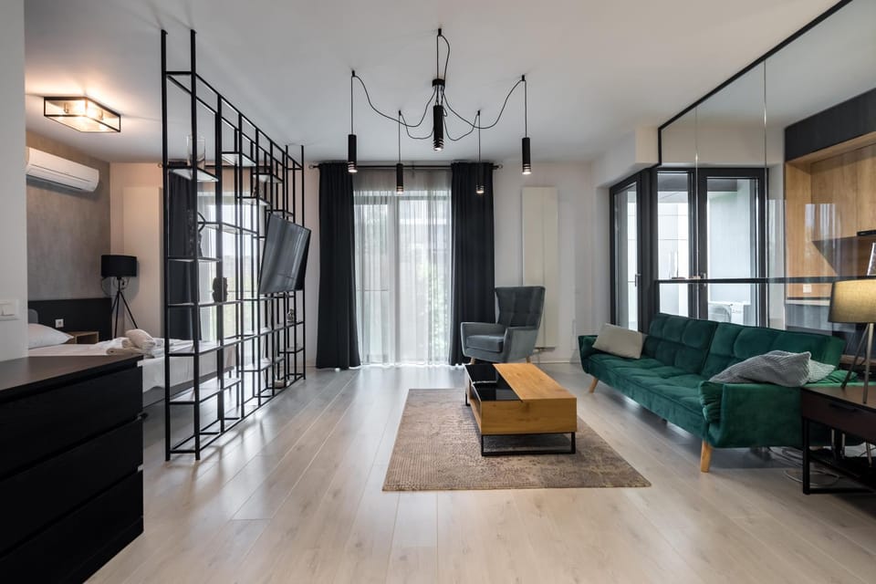 Cloud9 Noir - Modern Design Apartment in Bucharest