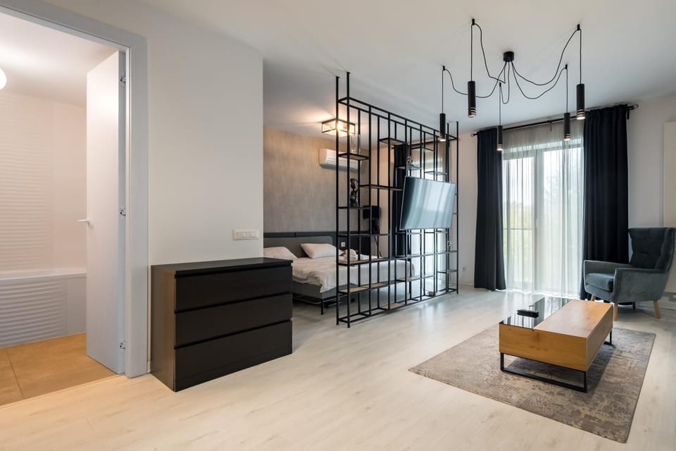 Cloud9 Noir - Modern Design Apartment in Bucharest