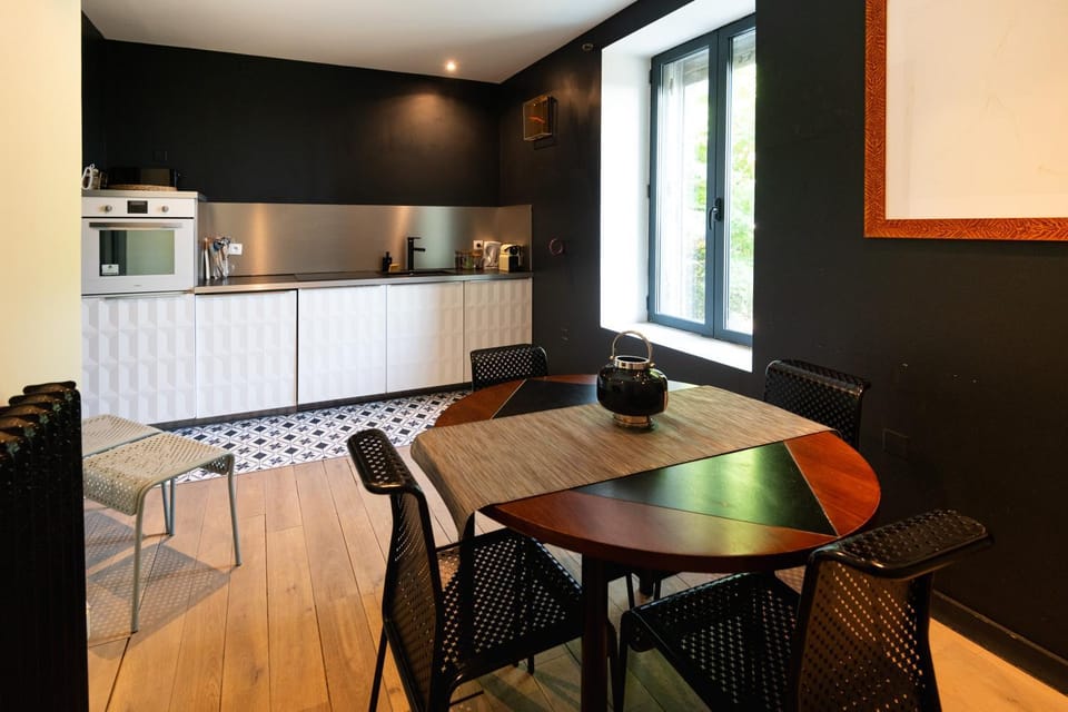 Kitchen or kitchenette, stove