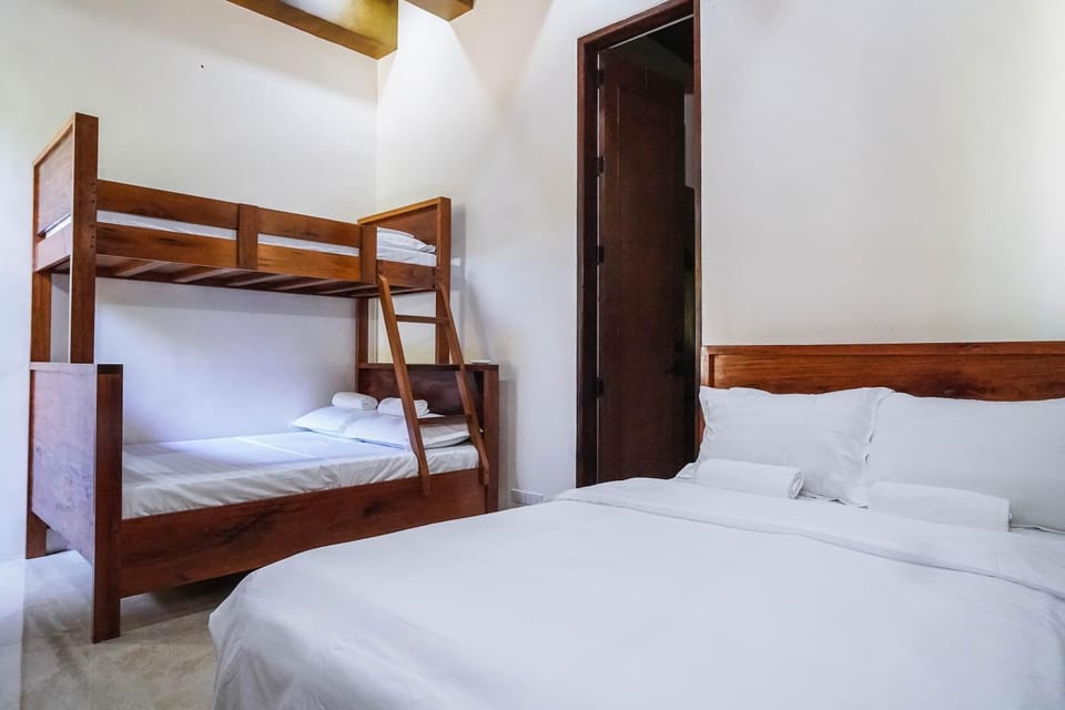 CORON RIVERSIDE Guesthouse Bed and Breakfast in Coron