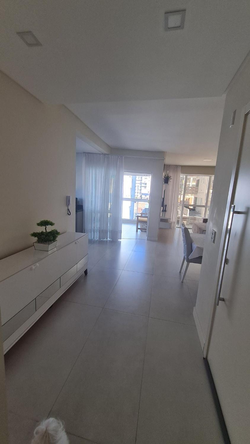 Apartamento no centro de Itapema Apartment in Itapema