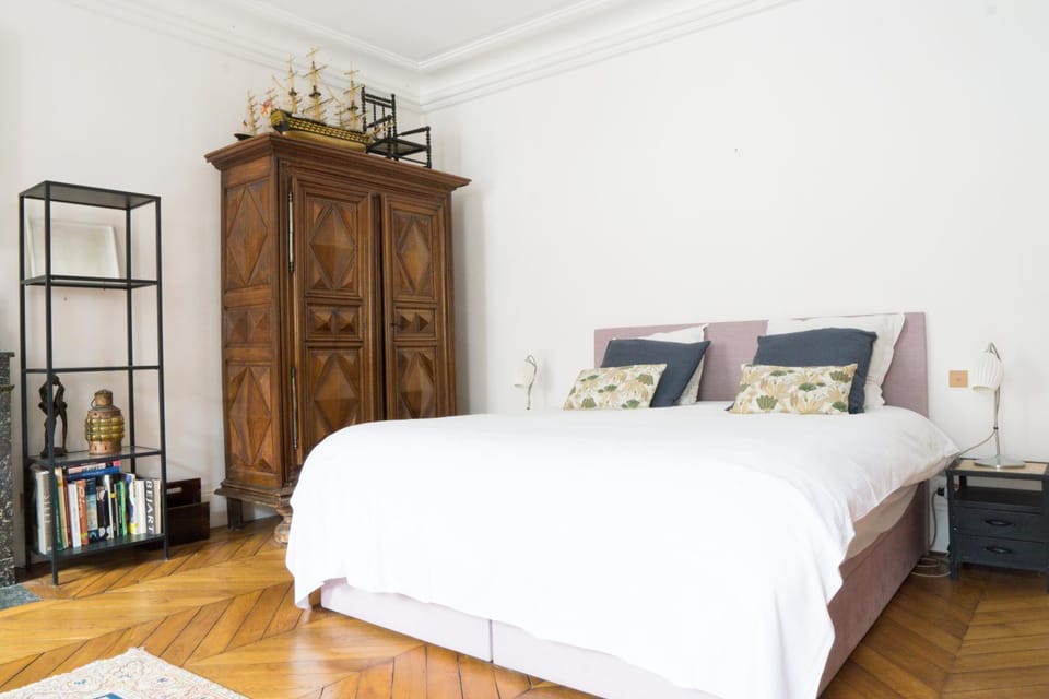 Bed, Bedroom