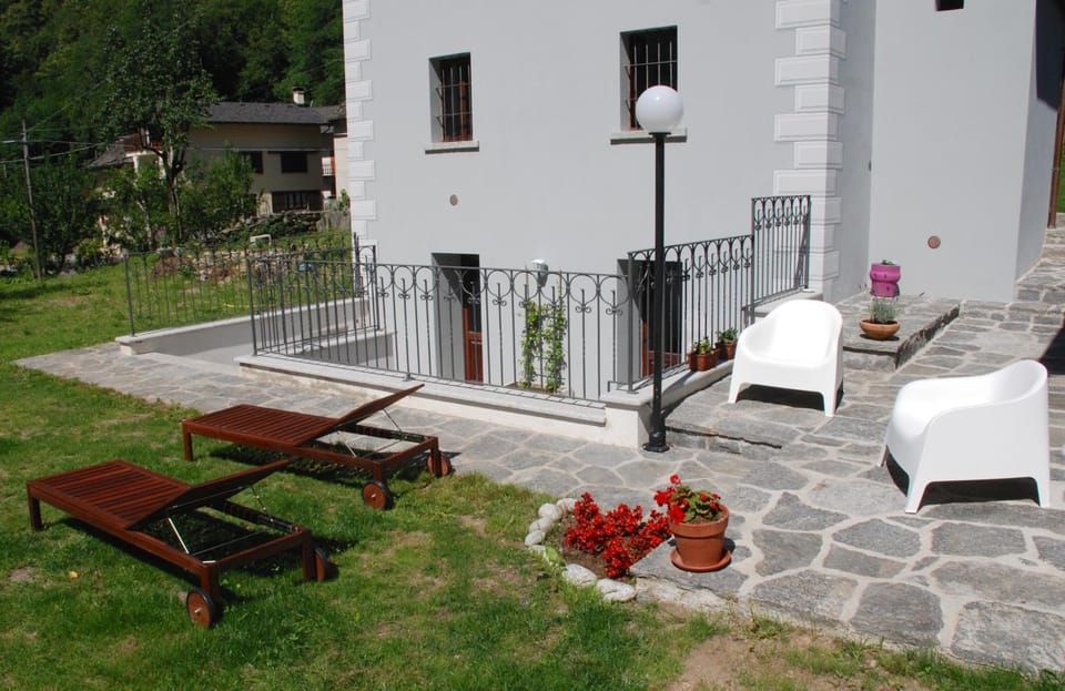 Ca' del Borgo Bed and Breakfast in Piedmont