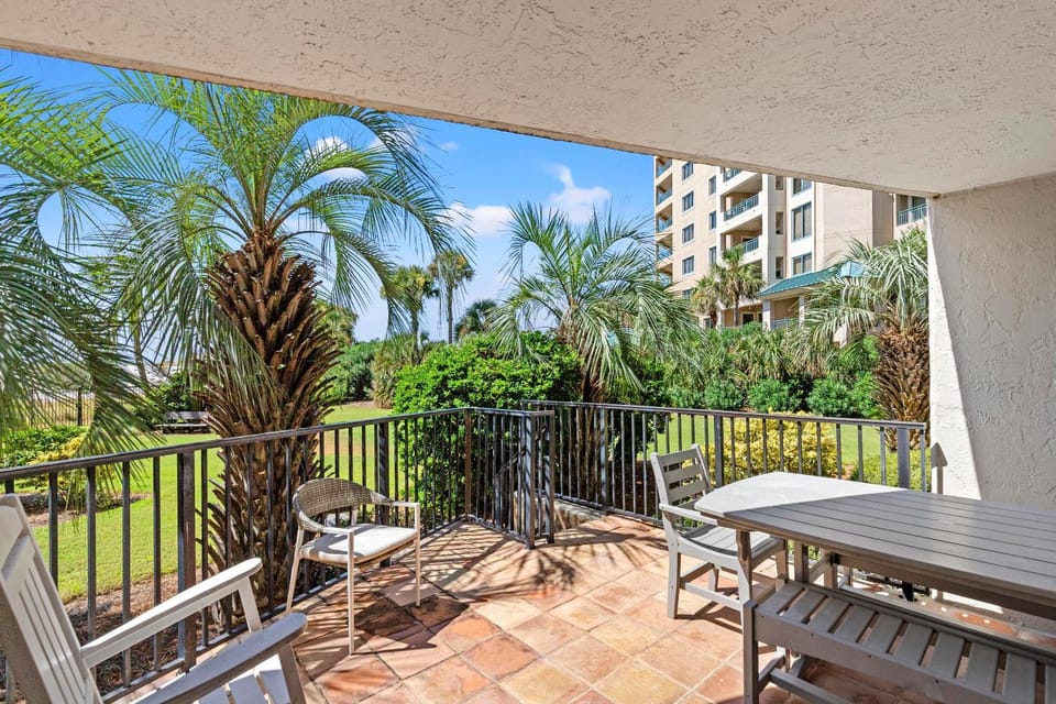 Day, View (from property/room), Balcony/Terrace, Seating area