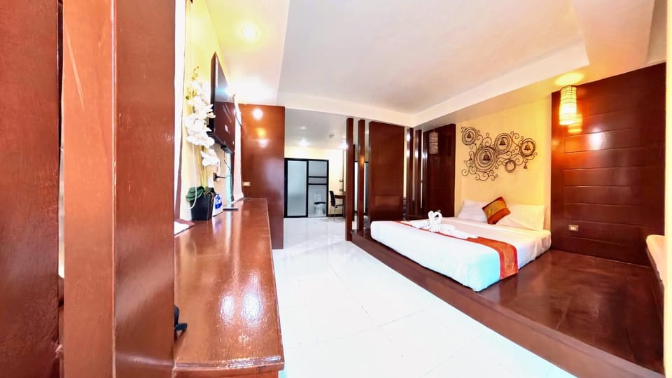 Bed, TV and multimedia, Photo of the whole room, Bedroom, wardrobe