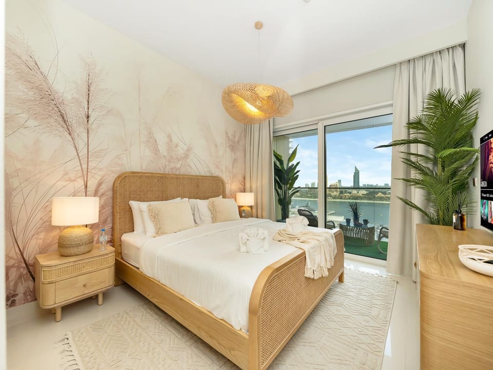 Ultra-Luxury 2 Bedroom Beachfront Escape with Sea Views Apartment in Dubai