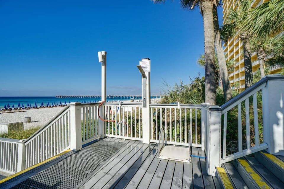 Natural landscape, Beach, Area and facilities, sunbed