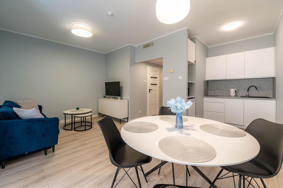 TV and multimedia, Kitchen or kitchenette, Seating area, Dining area