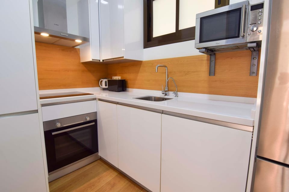 microwave, oven, kitchen