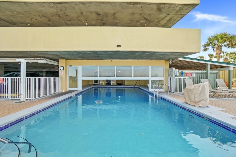 Property building, People, People, People, Balcony/Terrace, Guests, Guests, Guests, Pool view, Area and facilities, Swimming pool, children, children, children, young children, young children, young children, older children, older children, older children, group of guests, group of guests, group of guests, Family, Family, Family, sunbed
