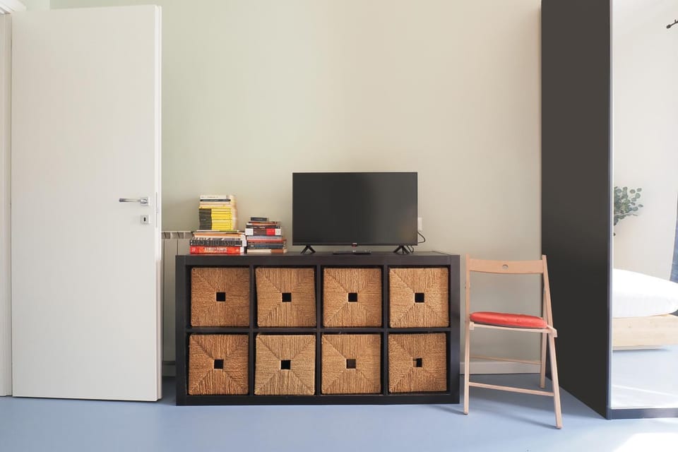 TV and multimedia, wardrobe