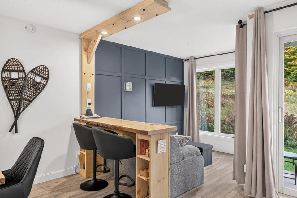 Hameau 28-51 Studio Apartment in Quebec