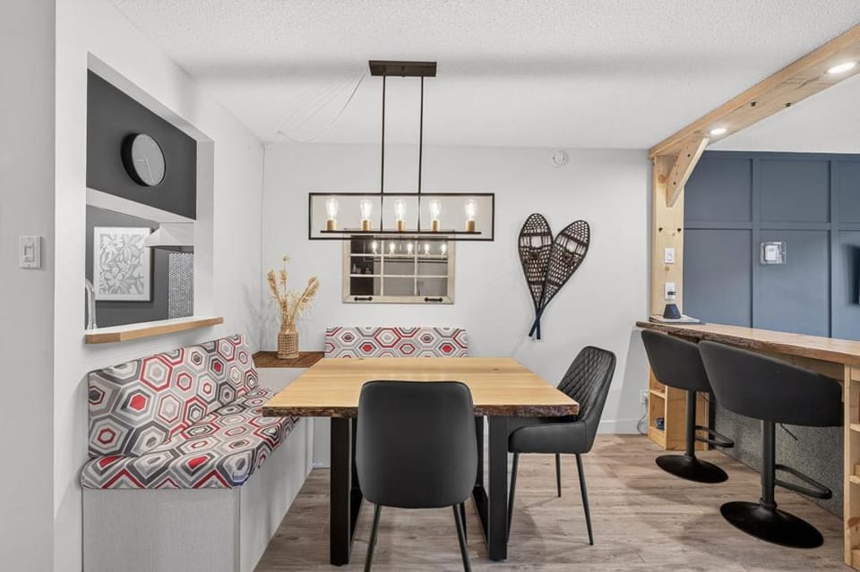 Hameau 28-51 Studio Apartment in Quebec