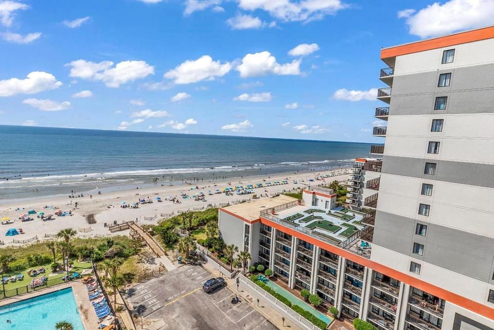 Beautifully Remodeled Studio! Sand Dunes 1148 House in Myrtle Beach