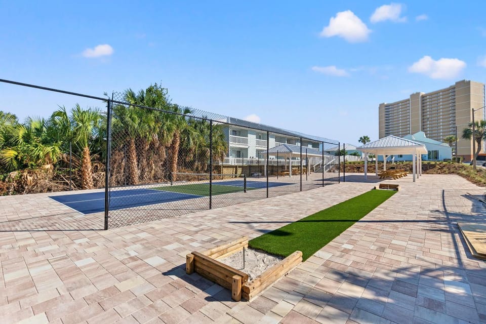 Day, Activities, Area and facilities, Sports