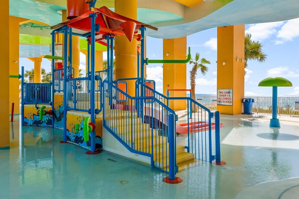 Children play ground, View (from property/room), Pool view, Sea view, Swimming pool, sunbed