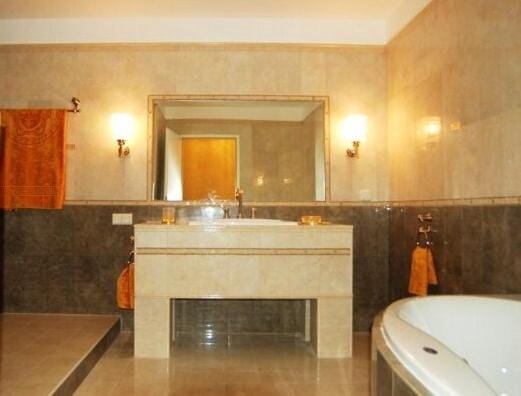 Luxury apartment with pool Apartment in Vienna