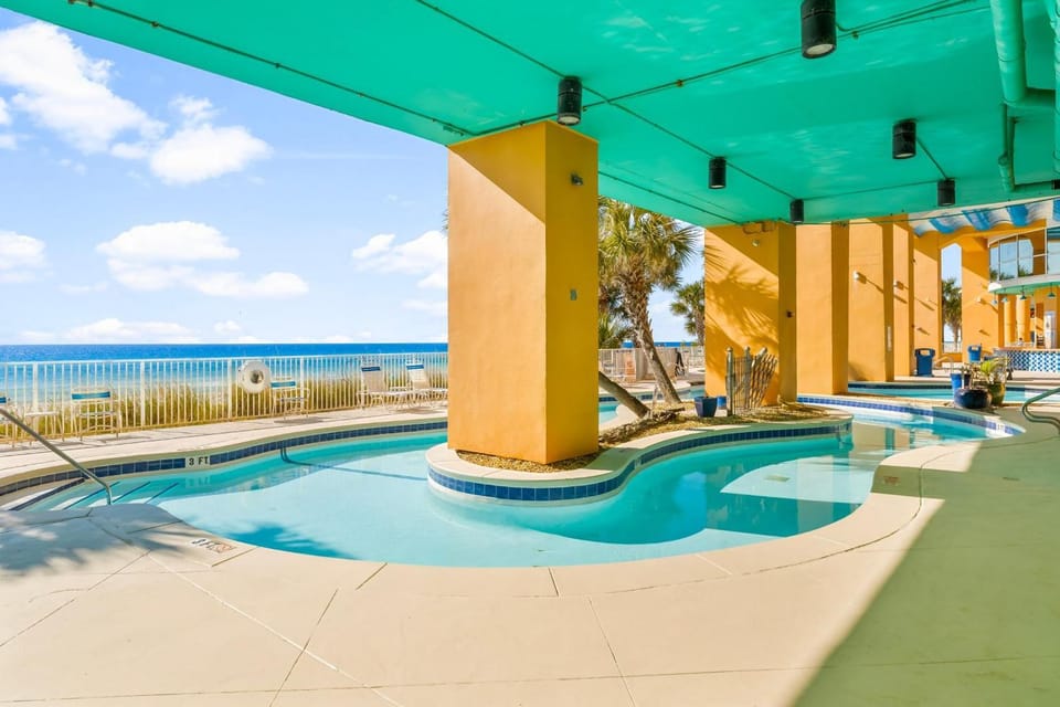 Day, Natural landscape, Pool view, Sea view, Swimming pool, sunbed