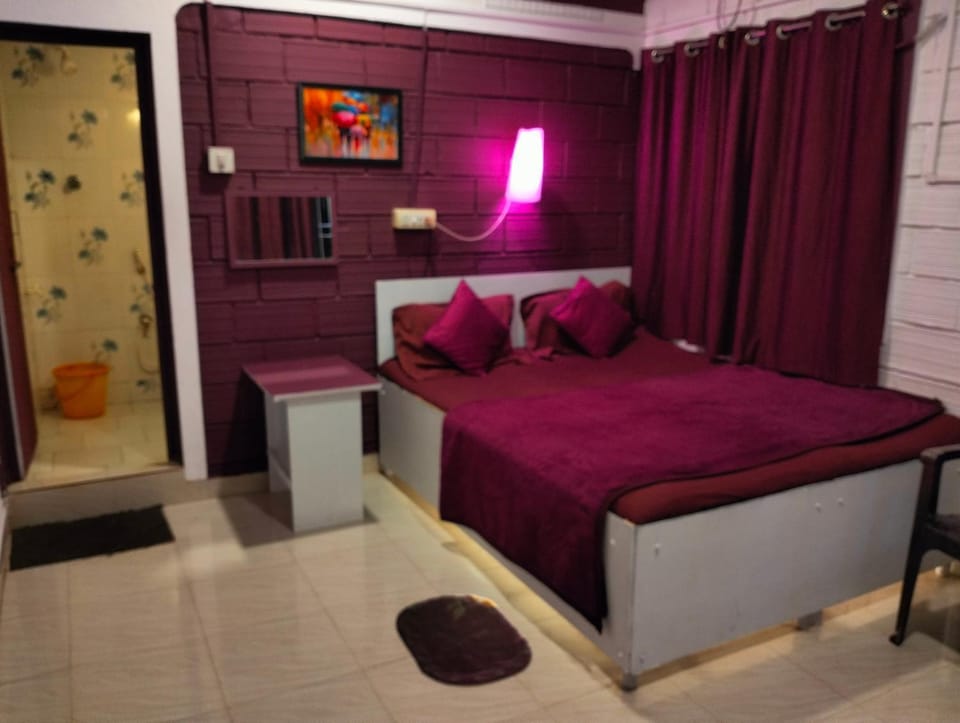 Greenland Guest House Ac and Non Ac Apartment in Karnataka