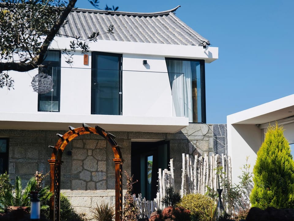 Property building, Garden