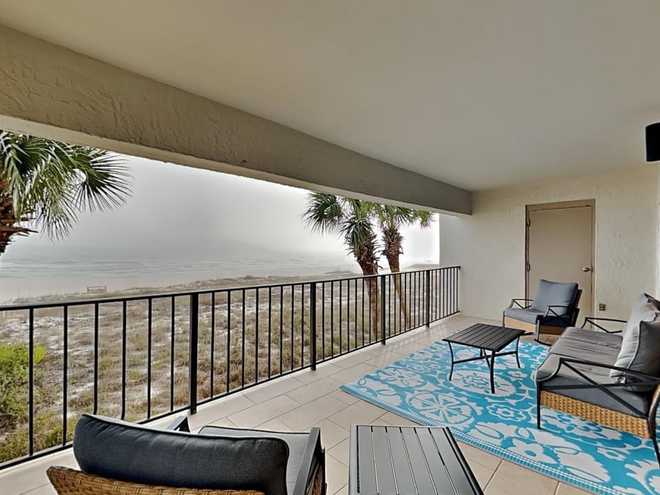 Balcony/Terrace, Seating area, Sea view
