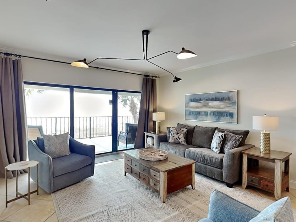 Balcony/Terrace, Living room, Seating area, furniture