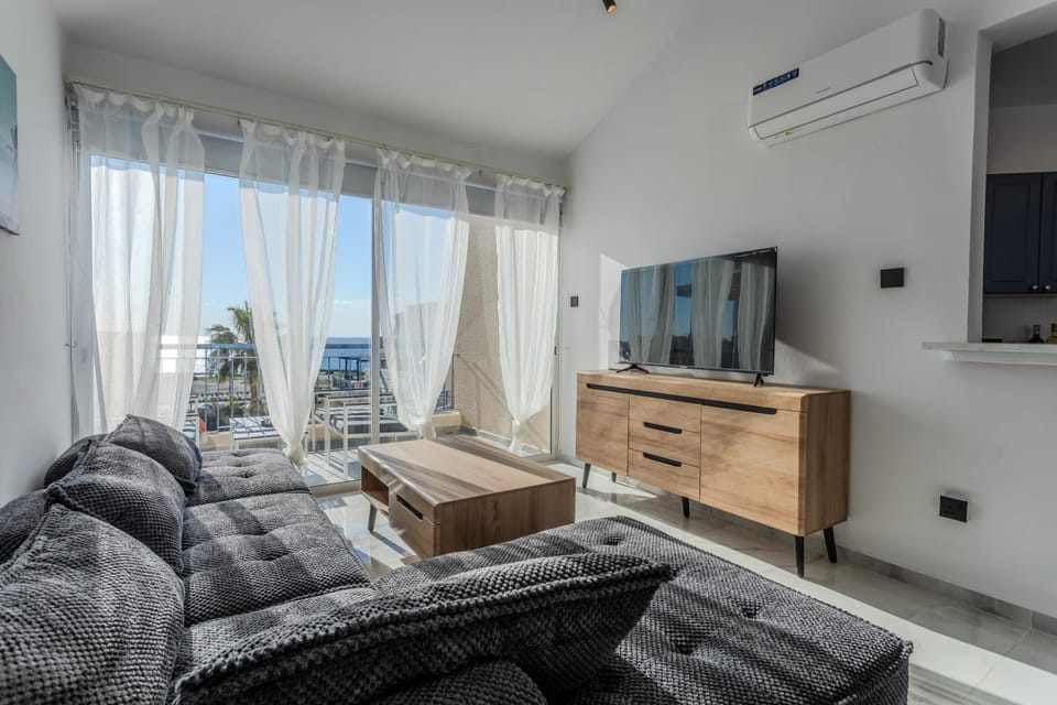 TV and multimedia, Living room, air conditioner