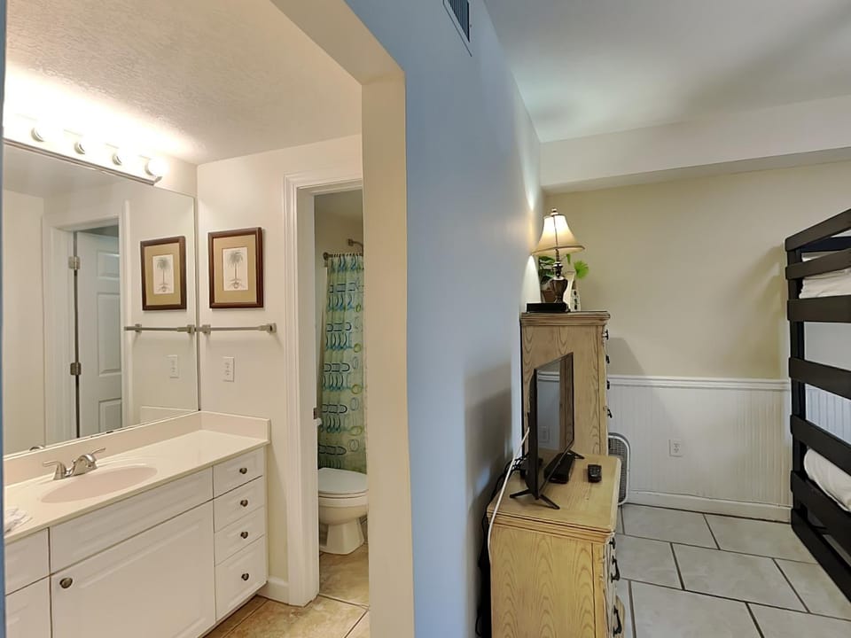 Admirals Quarters #1406 Apartment in Orange Beach
