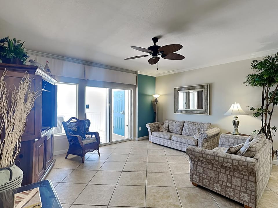 Admirals Quarters #1406 Apartment in Orange Beach