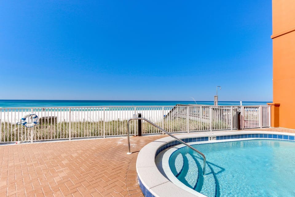 Natural landscape, View (from property/room), Balcony/Terrace, Pool view, Sea view, Area and facilities, Swimming pool