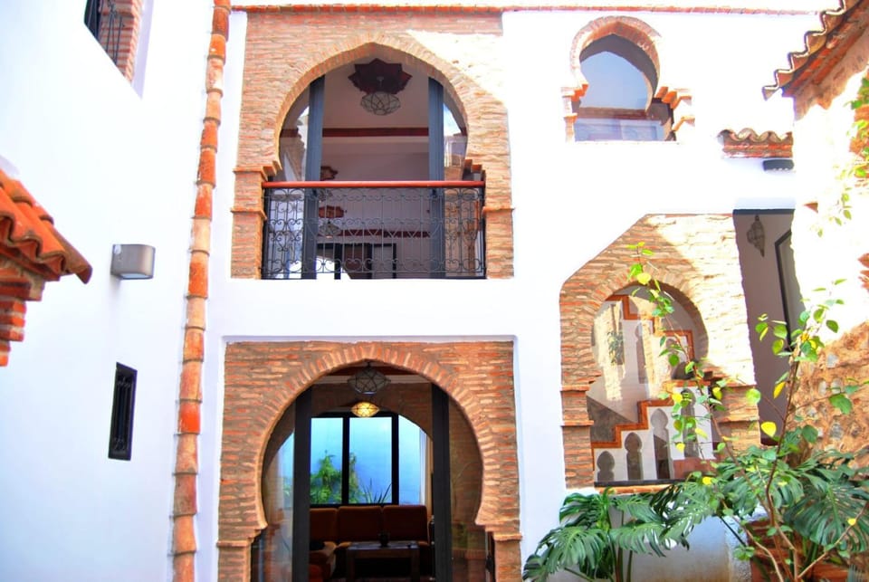 Property building, Decorative detail