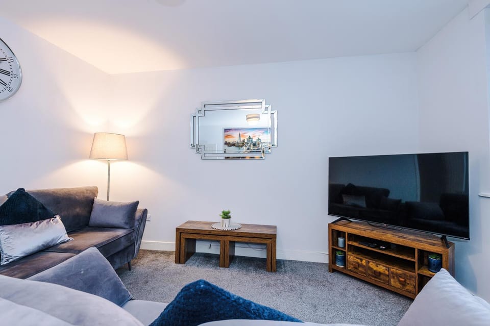 TV and multimedia, Living room, Seating area