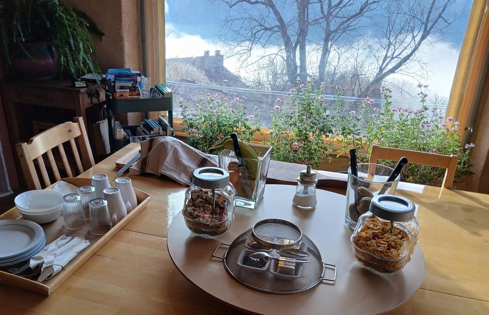 Dining area, Food, Mountain view, Continental breakfast