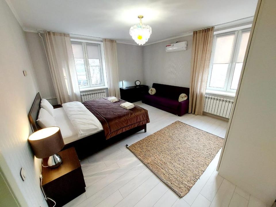 Bed, Bedroom, air conditioner