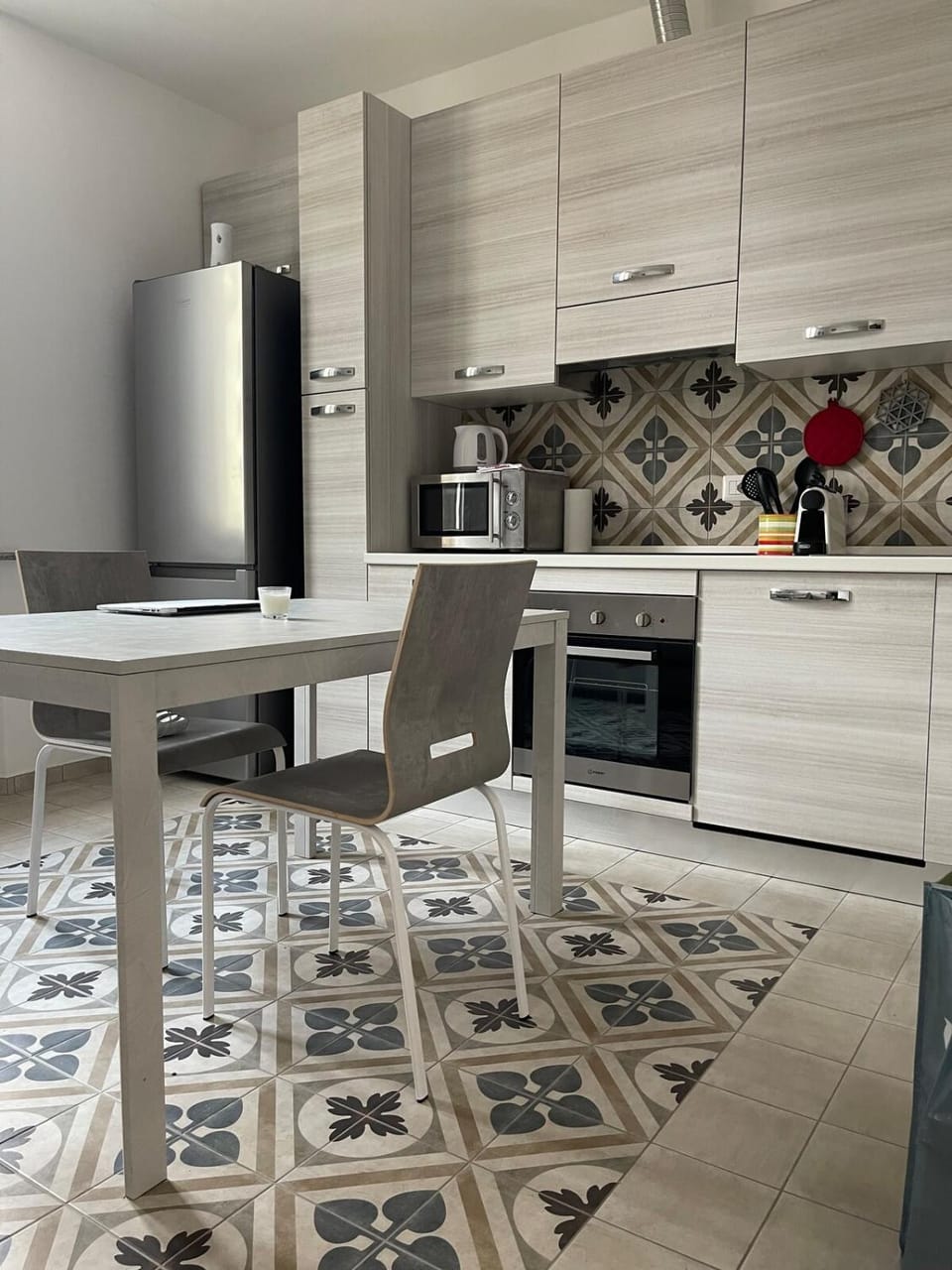 Rosso MXP e Lago Maggiore aeroporto a 7 min Apartment in Somma Lombardo