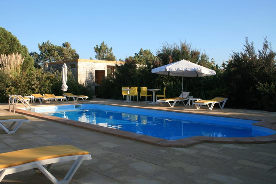 Day, Swimming pool