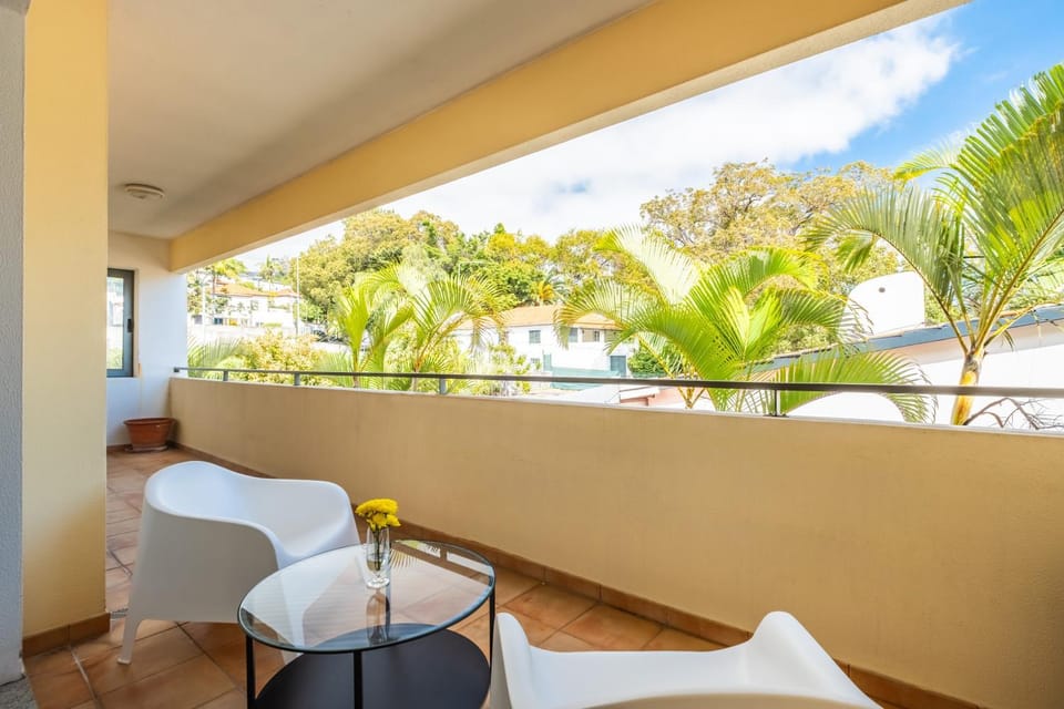 Natural landscape, View (from property/room), Balcony/Terrace, Seating area