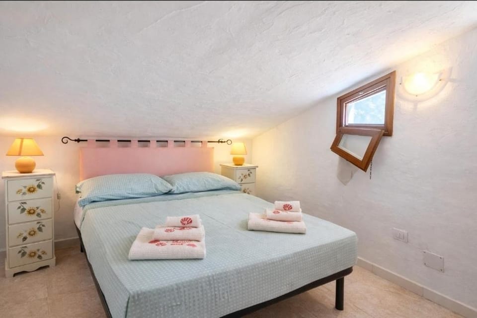 Mores' Home -Shared Pool- Apartment in Sardinia