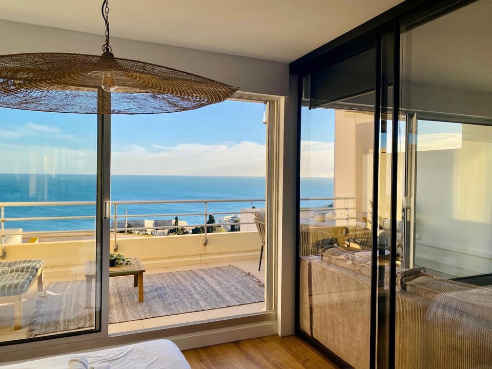View (from property/room), Balcony/Terrace, Bedroom